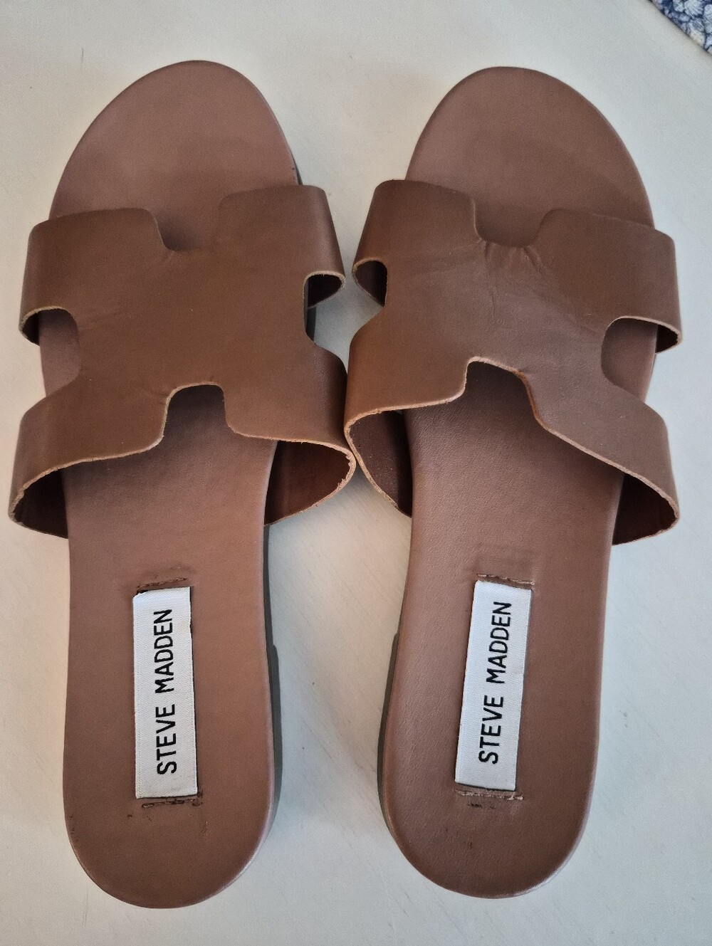 Steve Madden Cognac Leathet Flat Sandals 8.5 M
